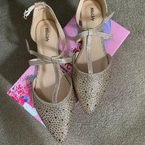 NIB champagne flats